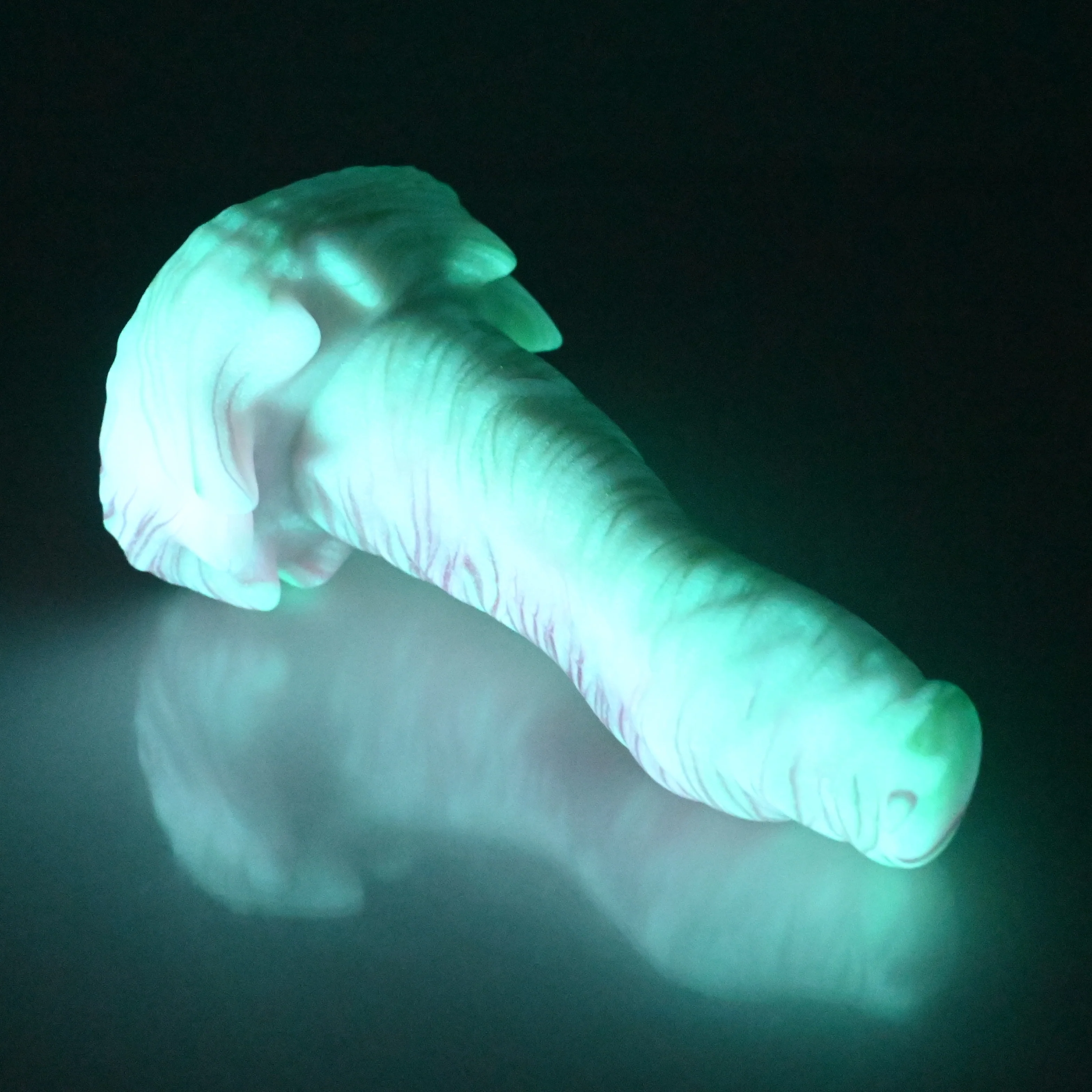 S2SDG67 Snark Small 0030 UV GITD - Image 4